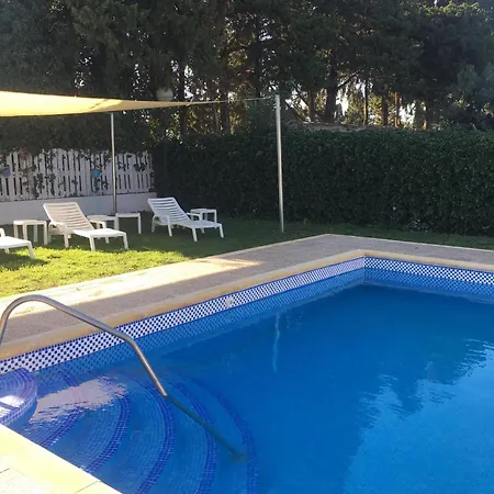 別荘 Con Piscina Privada Y Barbacoa